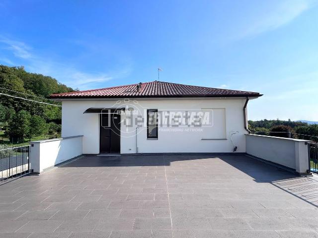 Appartamento in vendita a Montano, Montano Lucino