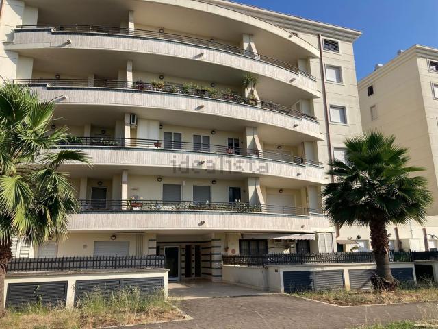 Appartamento in vendita a Cisterna Di Latina, Lazio