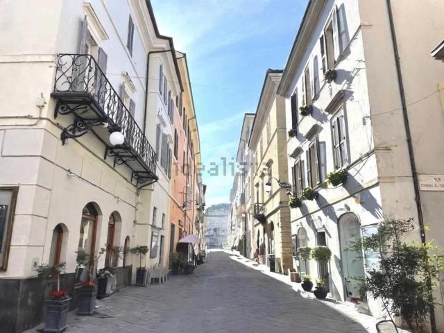 Appartamento in vendita a Spoleto, Umbria
