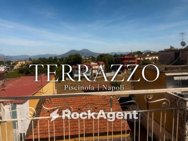 Appartamento in vendita a Piscinola, Napoli
