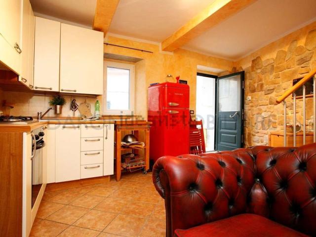 Appartamento in vendita a Ca' di Cecco, Marina Di Massa