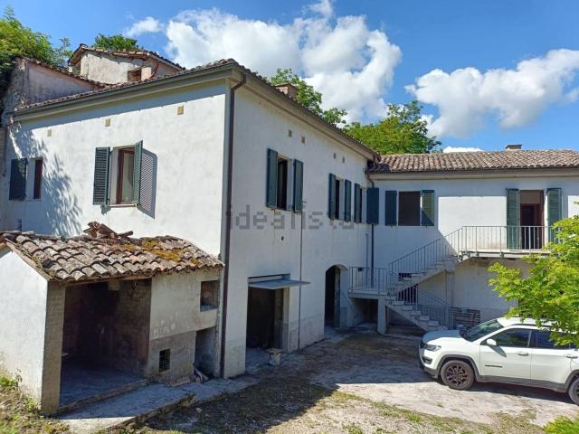 Appartamento in vendita a Castiglioni, Marche
