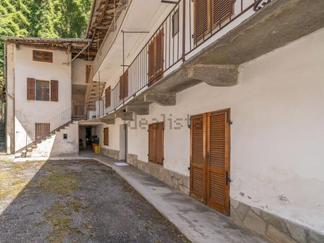 Appartamento in vendita a Calcinere, Paesana