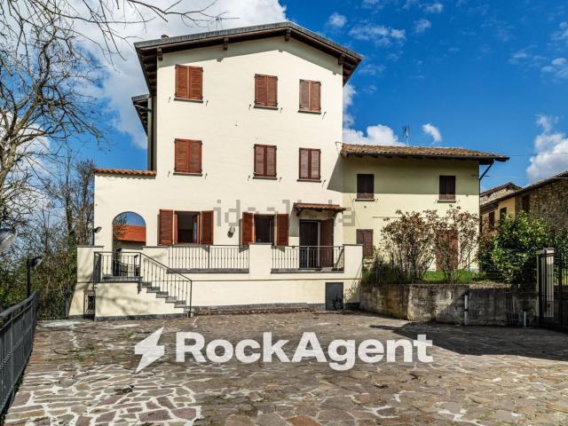 Appartamento in vendita a Montesegale, Lombardia