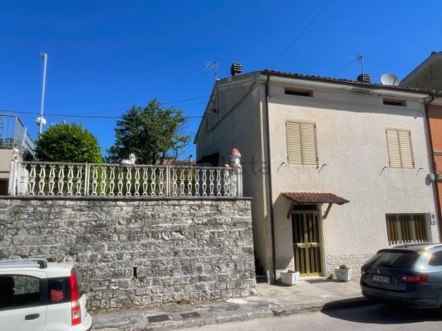 Appartamento in vendita a Cancelli, Marche