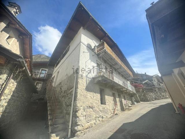 Appartamento in vendita a Valpelline, Aosta