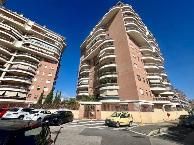 Appartamento in vendita a Colli di Enea, Roma Capitale