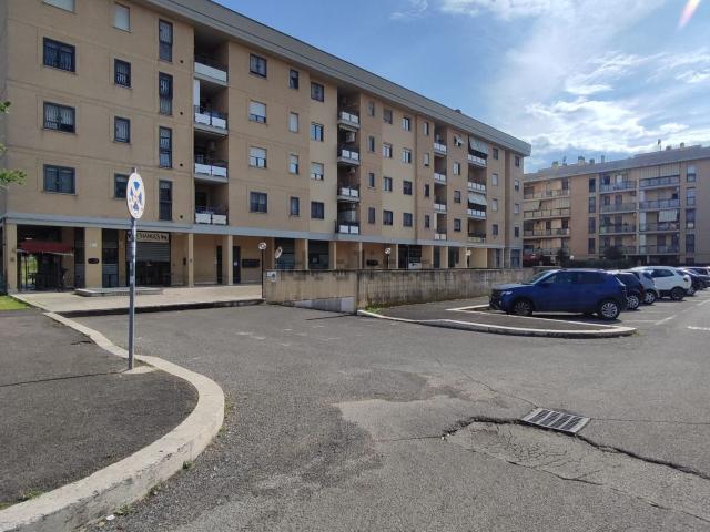 Appartamento in vendita a Romanina, Rome