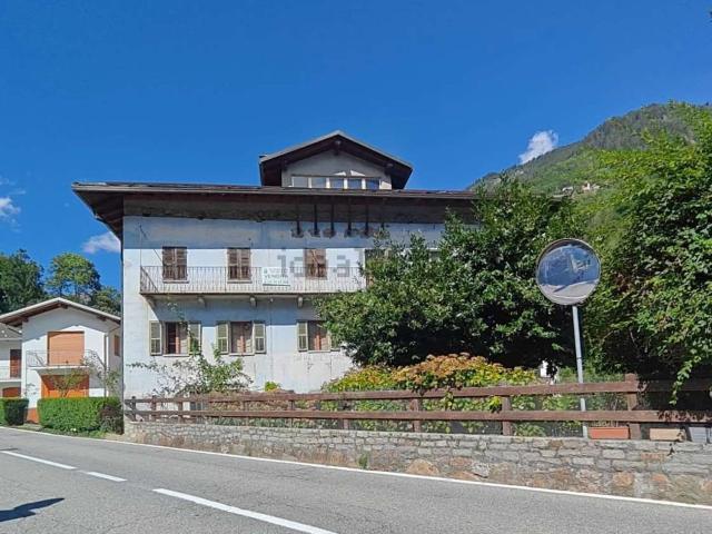 Appartamento in vendita a Fontainemore, Aosta