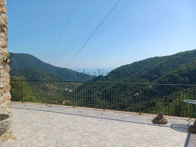 Appartamento in vendita a Bracco, Moneglia
