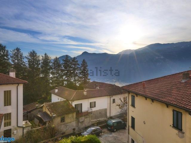 Appartamento in vendita a Lierna, Lombardia