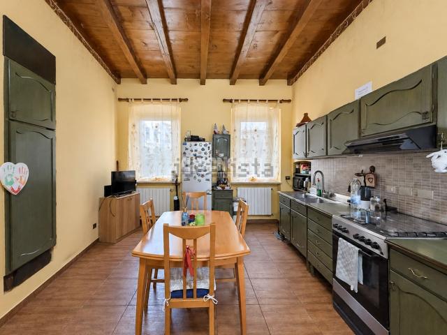 Appartamento in vendita a Cadorago, Lombardia