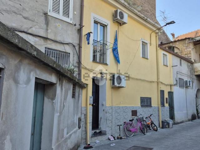 Appartamento in vendita a Curti, Campania