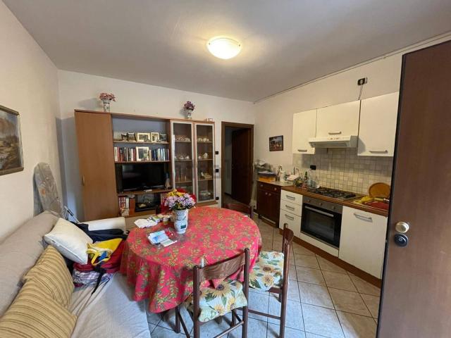 Appartamento in vendita a Galbiate, Lombardia