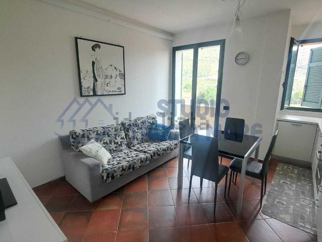 Appartamento in vendita a Castellaro, Liguria