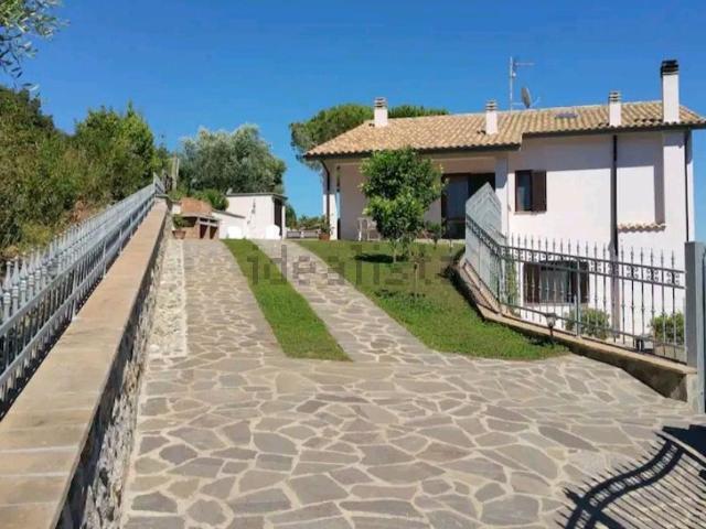 Appartamento in vendita a Orbetello, Toscana