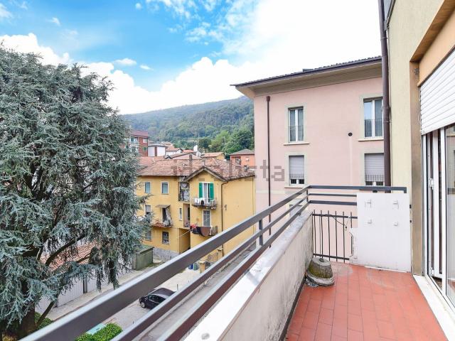 Appartamento in vendita a Interlegno, Como