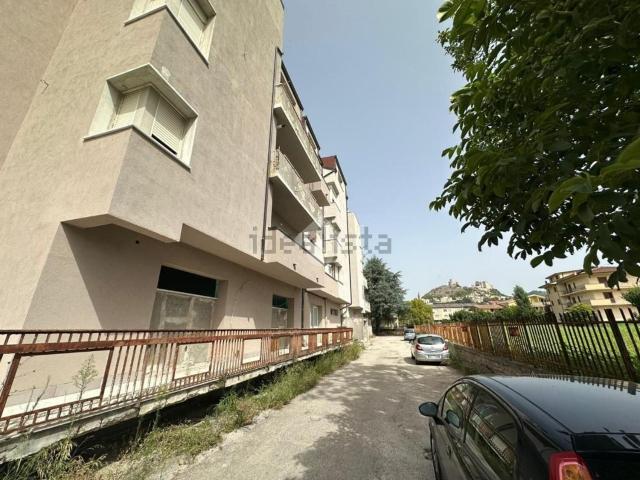 Appartamento in vendita a Montesarchio, Benevento