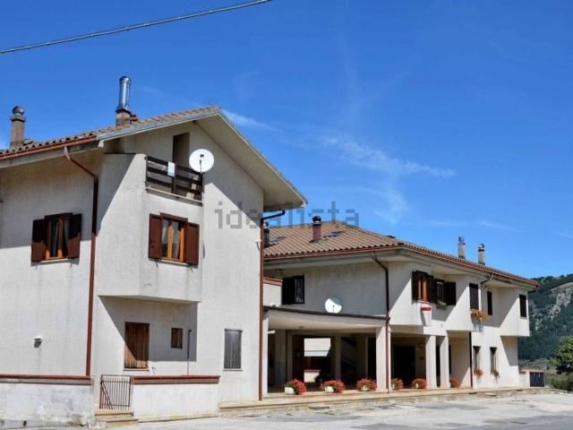 Appartamento in vendita a Ovindoli, Abruzzo