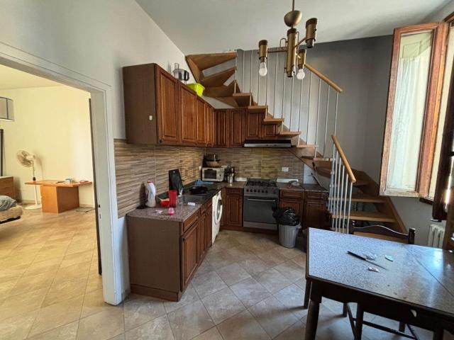 Appartamento in vendita a Quartiere 2, Firenze