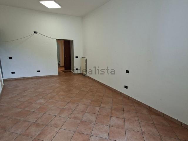 Appartamento in vendita a Romano Di Lombardia, Lombardia
