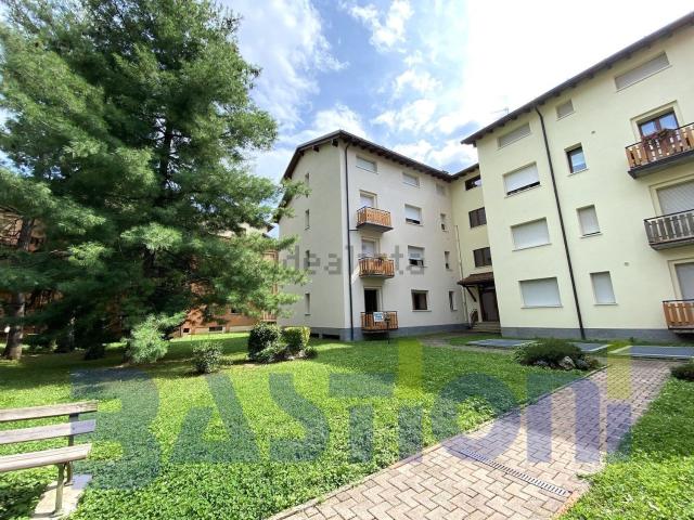 Appartamento in vendita a Clusone, Lombardia