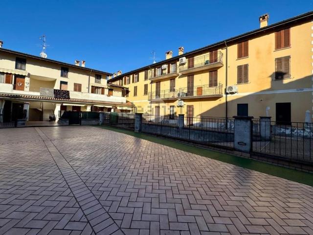 Appartamento in vendita a Castelleone, Lombardia