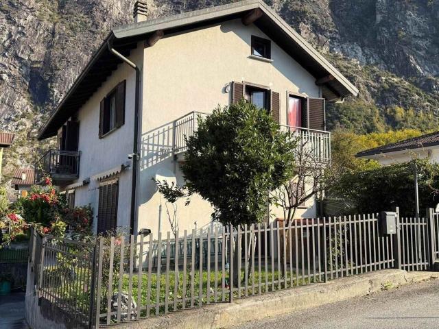 Appartamento in vendita a Comunità montana della Valchiavenna, Novate Mezzola
