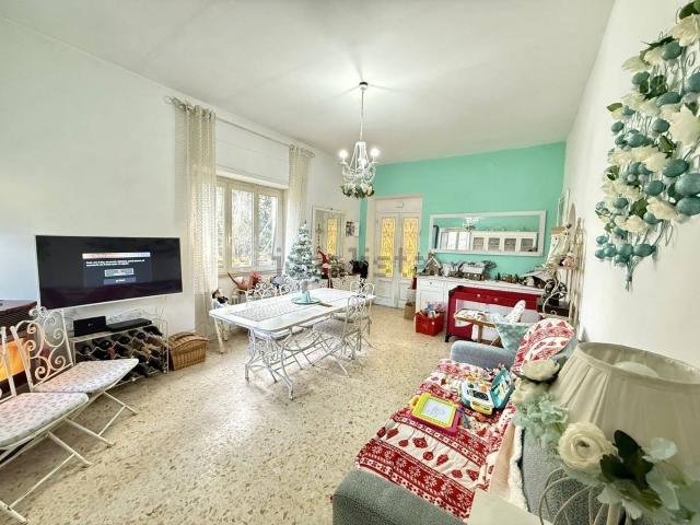 Appartamento in vendita a Contigliano, Lazio