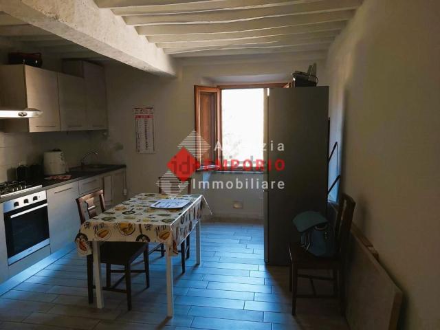 Appartamento in vendita a Buti, Toscana
