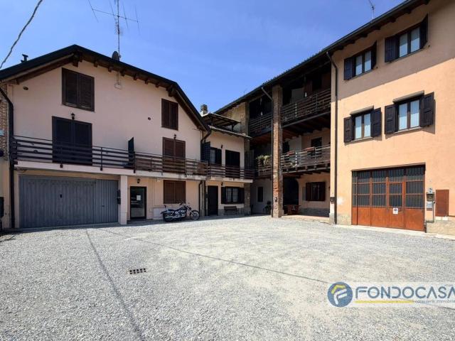 Appartamento in vendita a Barlassina, Lombardia