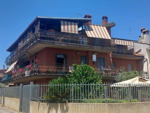 Appartamento in vendita a Guidonia Montecelio, Roma Capitale
