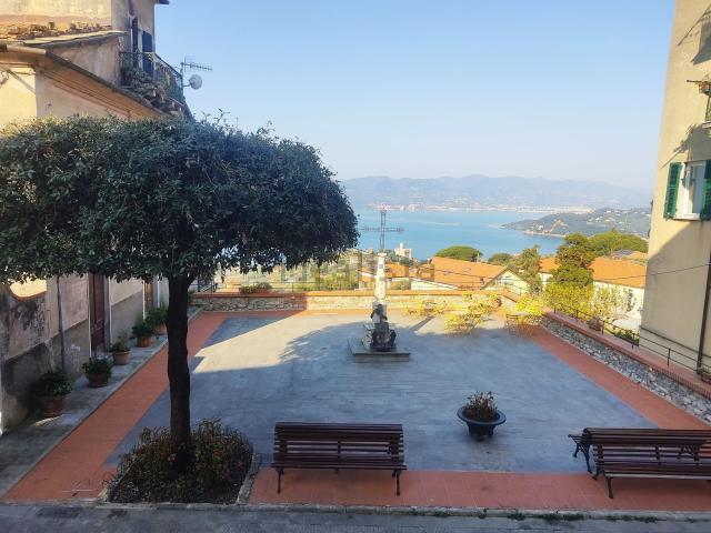 Appartamento in vendita a La Serra, Lerici