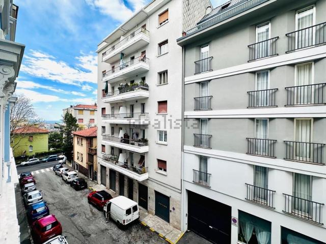 Appartamento in vendita a Barriera Vecchia-San Giacomo, Villa Opicina