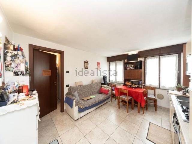 Appartamento in vendita a Cesano Maderno, Lombardia