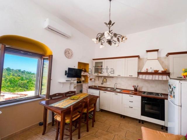 Appartamento in vendita a Civita, Puglia
