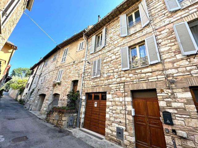 Appartamento in vendita a Assisi, Umbria