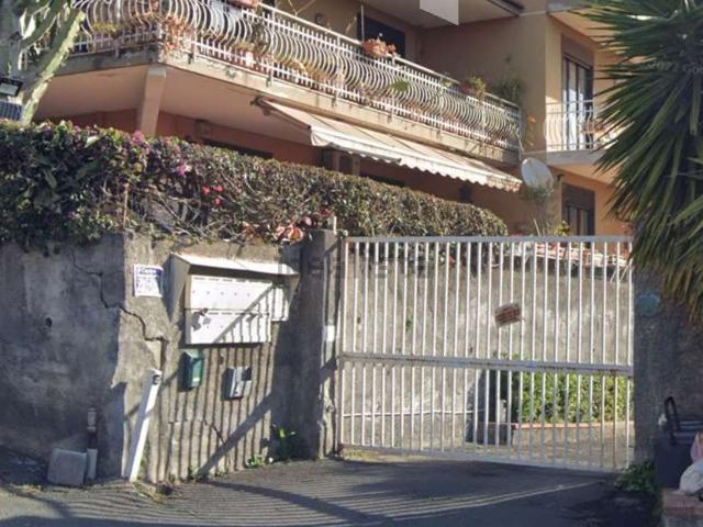Appartamento in vendita a Aci Castello, Sicilia