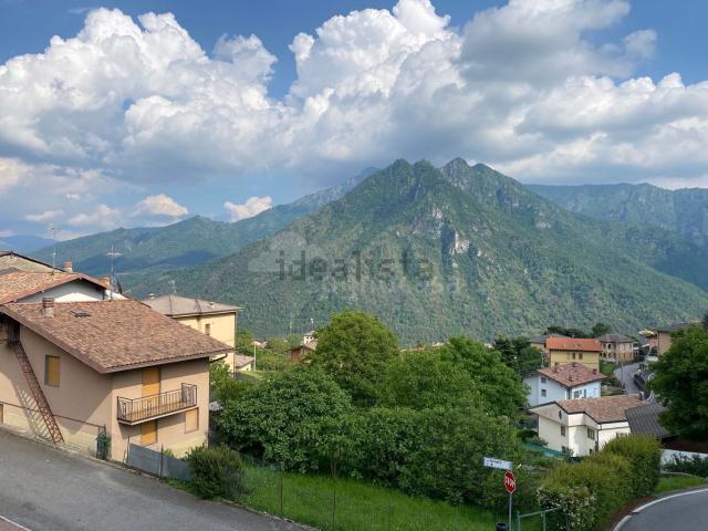Appartamento in vendita a Premolo, Lombardia