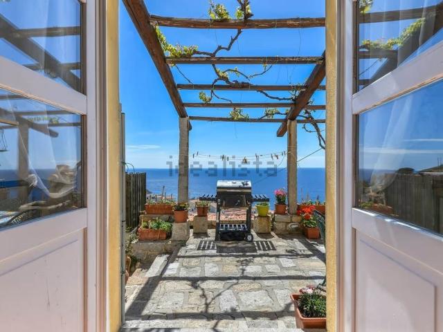 Appartamento in vendita a Marciana, Toscana