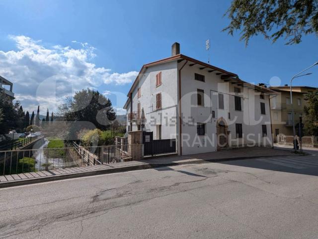 Appartamento in vendita a Bettona, Umbria