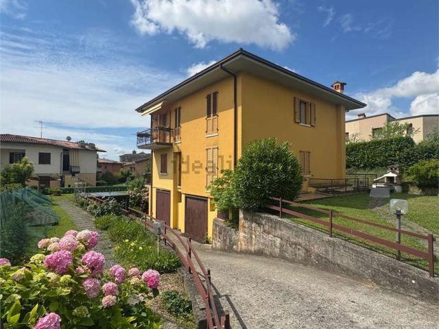 Appartamento in vendita a San Felice Del Benaco, Lombardia