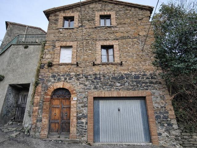 Appartamento in vendita a Bagnoregio, Lazio