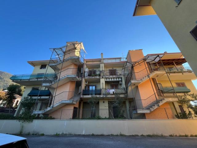 Appartamento in vendita a Piazza Falcone, San Polo dei Cavalieri