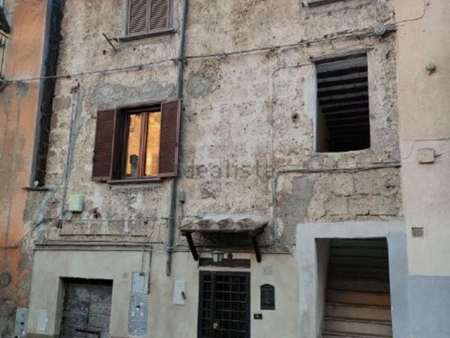 Appartamento in vendita a Sutri, Lazio