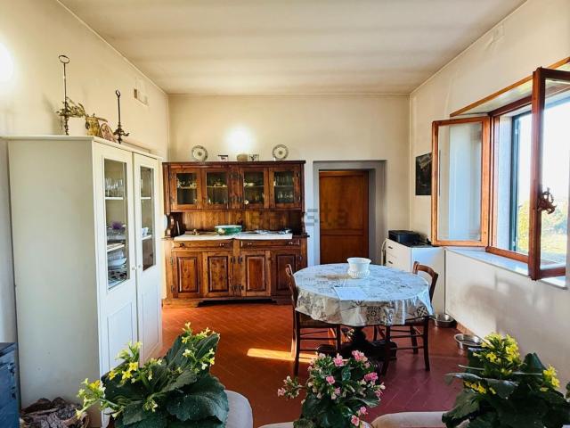 Appartamento in vendita a Lucignano, Toscana