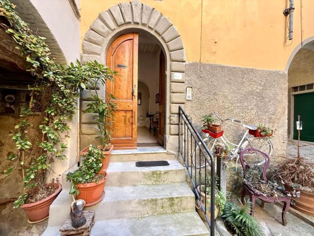 Appartamento in vendita a Lastra A Signa, Toscana