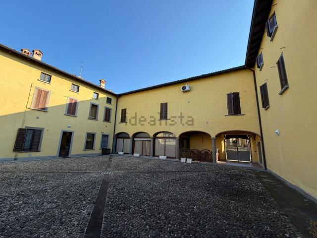 Appartamento in vendita a Solza, Lombardia