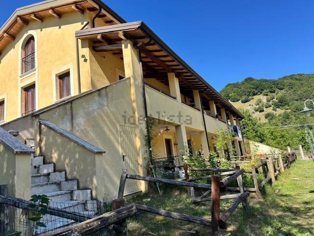 Appartamento in vendita a Casette Asismiche, Opi