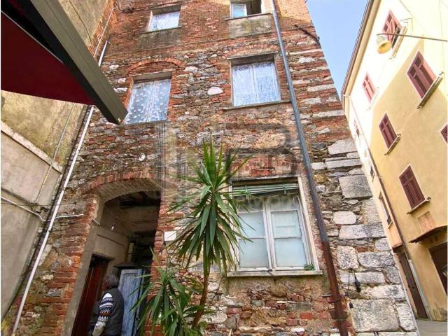 Appartamento in vendita a Carrara, Toscana